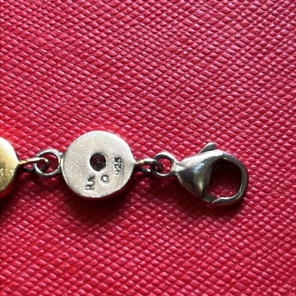 Robin Rotenier 18k gold, sapphire and siver 
Medallion Bracelet - Picture 4 of 5